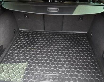 Черный Фольксваген Пассат, объемом двигателя 1.6 л и пробегом 292 тыс. км за 13100 $, фото 46 на Automoto.ua