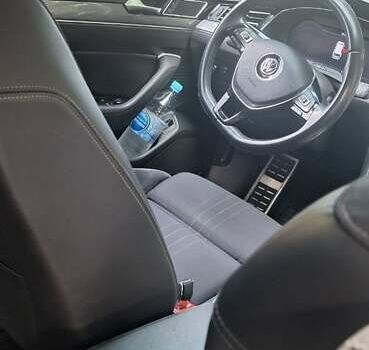 Черный Фольксваген Пассат, объемом двигателя 1.97 л и пробегом 250 тыс. км за 20000 $, фото 26 на Automoto.ua