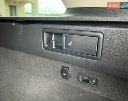 Чорний Фольксваген Пассат, об'ємом двигуна 1.97 л та пробігом 220 тис. км за 14300 $, фото 32 на Automoto.ua