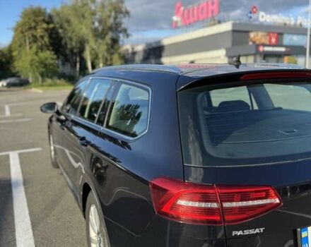 Черный Фольксваген Пассат, объемом двигателя 1.6 л и пробегом 361 тыс. км за 12000 $, фото 2 на Automoto.ua