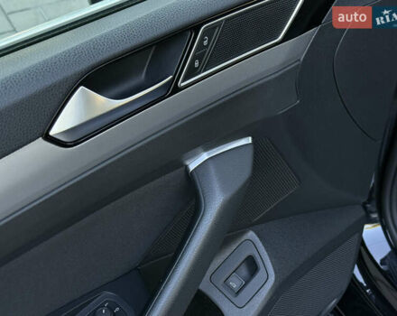 Черный Фольксваген Пассат, объемом двигателя 1.6 л и пробегом 217 тыс. км за 13499 $, фото 25 на Automoto.ua