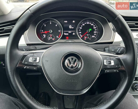 Чорний Фольксваген Пассат, об'ємом двигуна 1.6 л та пробігом 265 тис. км за 11350 $, фото 47 на Automoto.ua