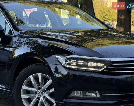 Черный Фольксваген Пассат, объемом двигателя 1.6 л и пробегом 217 тыс. км за 13999 $, фото 8 на Automoto.ua