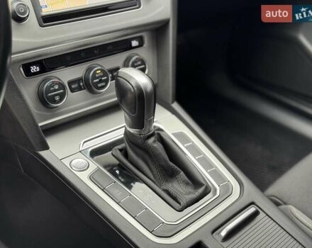 Черный Фольксваген Пассат, объемом двигателя 2 л и пробегом 292 тыс. км за 13900 $, фото 5 на Automoto.ua