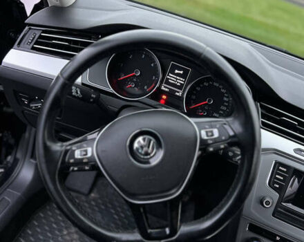 Черный Фольксваген Пассат, объемом двигателя 1.6 л и пробегом 325 тыс. км за 12600 $, фото 31 на Automoto.ua