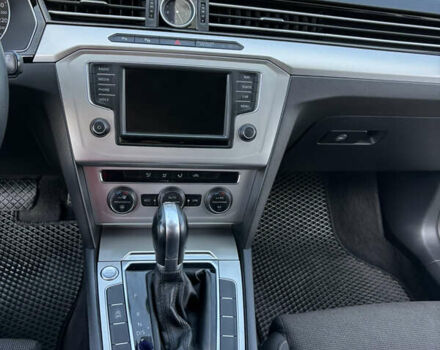 Чорний Фольксваген Пассат, об'ємом двигуна 1.6 л та пробігом 286 тис. км за 11950 $, фото 24 на Automoto.ua