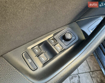 Фольксваген Пассат 2015 в Луцке на Automoto.ua Черный Фольксваген Пассат, объемом двигателя 1.97 л и пробегом 258 тыс. км за 12400 $, фото 13 на Automoto.ua