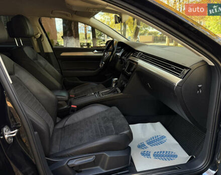 Черный Фольксваген Пассат, объемом двигателя 2 л и пробегом 261 тыс. км за 15300 $, фото 31 на Automoto.ua