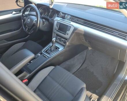 Фольксваген Пассат 2015 в Киеве на Automoto.ua Черный Фольксваген Пассат, объемом двигателя 1.97 л и пробегом 292 тыс. км за 13500 $, фото 6 на Automoto.ua