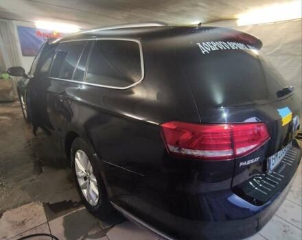 Черный Фольксваген Пассат, объемом двигателя 1.6 л и пробегом 286 тыс. км за 14200 $, фото 9 на Automoto.ua