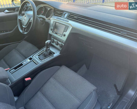 Черный Фольксваген Пассат, объемом двигателя 1.6 л и пробегом 264 тыс. км за 11399 $, фото 38 на Automoto.ua