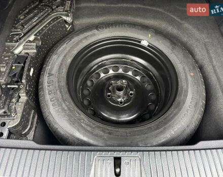 Черный Фольксваген Пассат, объемом двигателя 1.6 л и пробегом 256 тыс. км за 11900 $, фото 24 на Automoto.ua