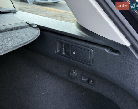 Черный Фольксваген Пассат, объемом двигателя 1.6 л и пробегом 217 тыс. км за 13999 $, фото 55 на Automoto.ua