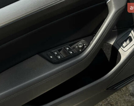 Черный Фольксваген Пассат, объемом двигателя 1.97 л и пробегом 290 тыс. км за 17000 $, фото 9 на Automoto.ua