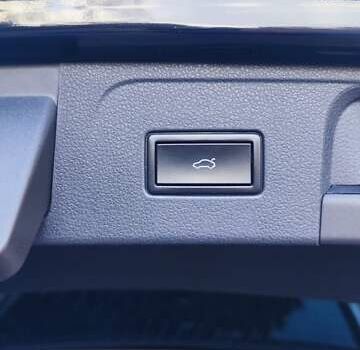 Чорний Фольксваген Пассат, об'ємом двигуна 1.97 л та пробігом 236 тис. км за 14300 $, фото 9 на Automoto.ua