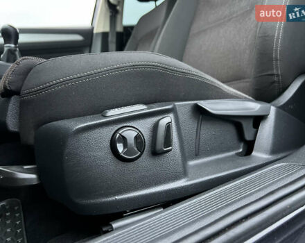 Черный Фольксваген Пассат, объемом двигателя 1.6 л и пробегом 325 тыс. км за 12600 $, фото 37 на Automoto.ua