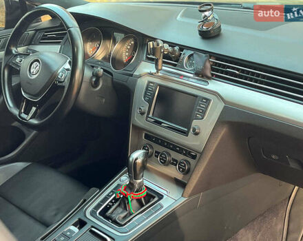 Чорний Фольксваген Пассат, об'ємом двигуна 2 л та пробігом 267 тис. км за 14390 $, фото 29 на Automoto.ua