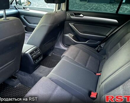 Черный Фольксваген Пассат, объемом двигателя 2 л и пробегом 245 тыс. км за 13500 $, фото 11 на Automoto.ua