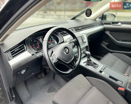 Чорний Фольксваген Пассат, об'ємом двигуна 1.6 л та пробігом 265 тис. км за 11350 $, фото 28 на Automoto.ua