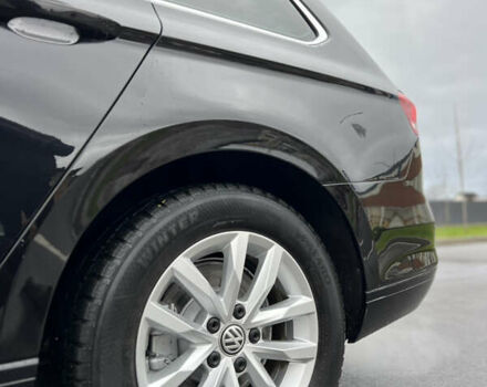 Черный Фольксваген Пассат, объемом двигателя 1.6 л и пробегом 325 тыс. км за 12600 $, фото 7 на Automoto.ua