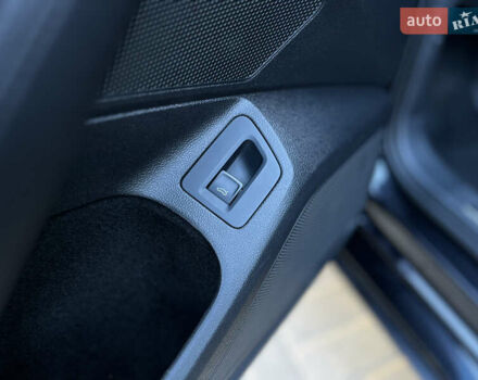 Черный Фольксваген Пассат, объемом двигателя 2 л и пробегом 225 тыс. км за 14000 $, фото 27 на Automoto.ua