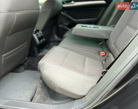 Чорний Фольксваген Пассат, об'ємом двигуна 1.6 л та пробігом 265 тис. км за 11350 $, фото 33 на Automoto.ua