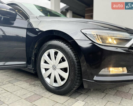 Черный Фольксваген Пассат, объемом двигателя 1.6 л и пробегом 256 тыс. км за 11900 $, фото 46 на Automoto.ua