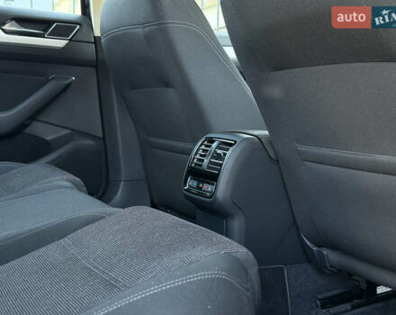 Черный Фольксваген Пассат, объемом двигателя 1.6 л и пробегом 217 тыс. км за 13999 $, фото 53 на Automoto.ua