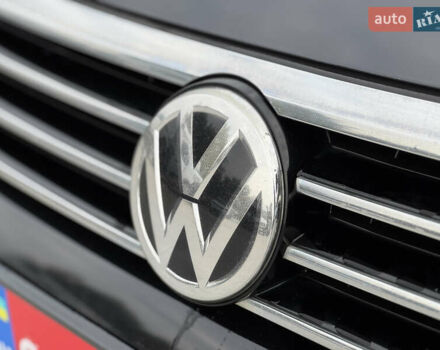 Черный Фольксваген Пассат, объемом двигателя 2 л и пробегом 277 тыс. км за 16499 $, фото 5 на Automoto.ua