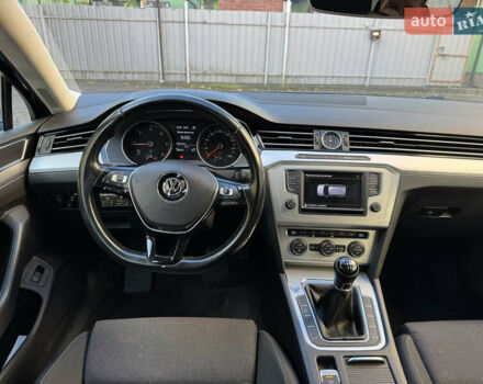 Фольксваген Пассат 2015 в Луцке на Automoto.ua Черный Фольксваген Пассат, объемом двигателя 1.97 л и пробегом 258 тыс. км за 12400 $, фото 10 на Automoto.ua