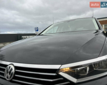 Черный Фольксваген Пассат, объемом двигателя 1.6 л и пробегом 325 тыс. км за 12600 $, фото 17 на Automoto.ua