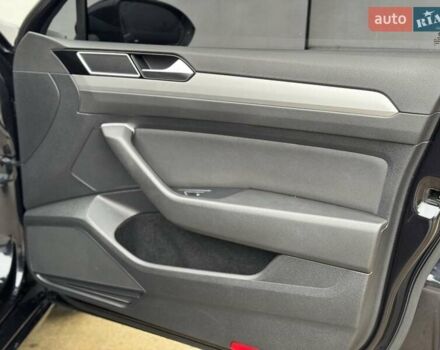 Черный Фольксваген Пассат, объемом двигателя 2 л и пробегом 292 тыс. км за 13900 $, фото 47 на Automoto.ua