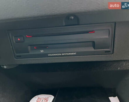 Чорний Фольксваген Пассат, об'ємом двигуна 1.6 л та пробігом 265 тис. км за 11350 $, фото 42 на Automoto.ua