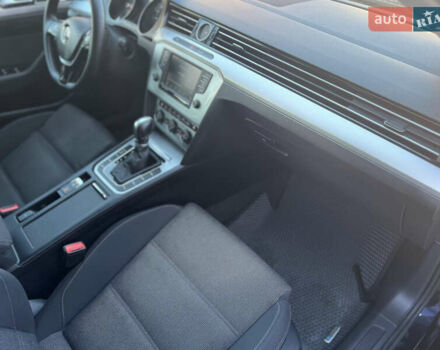 Черный Фольксваген Пассат, объемом двигателя 1.6 л и пробегом 264 тыс. км за 11399 $, фото 37 на Automoto.ua