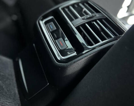 Черный Фольксваген Пассат, объемом двигателя 1.6 л и пробегом 325 тыс. км за 12600 $, фото 40 на Automoto.ua