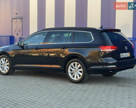 Черный Фольксваген Пассат, объемом двигателя 1.6 л и пробегом 264 тыс. км за 11399 $, фото 8 на Automoto.ua