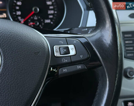 Черный Фольксваген Пассат, объемом двигателя 1.6 л и пробегом 217 тыс. км за 13999 $, фото 33 на Automoto.ua