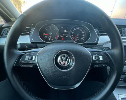 Черный Фольксваген Пассат, объемом двигателя 1.6 л и пробегом 264 тыс. км за 11399 $, фото 41 на Automoto.ua