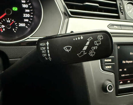 Черный Фольксваген Пассат, объемом двигателя 1.97 л и пробегом 295 тыс. км за 14000 $, фото 15 на Automoto.ua