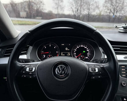 Черный Фольксваген Пассат, объемом двигателя 1.97 л и пробегом 295 тыс. км за 14000 $, фото 25 на Automoto.ua