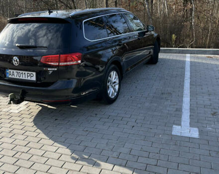 Черный Фольксваген Пассат, объемом двигателя 1.6 л и пробегом 335 тыс. км за 11500 $, фото 6 на Automoto.ua