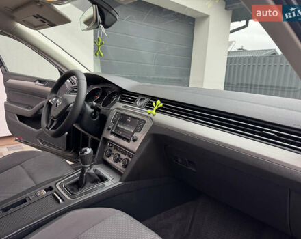 Черный Фольксваген Пассат, объемом двигателя 1.6 л и пробегом 256 тыс. км за 11900 $, фото 29 на Automoto.ua