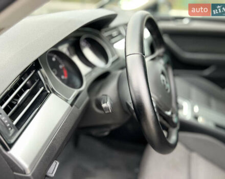 Чорний Фольксваген Пассат, об'ємом двигуна 1.6 л та пробігом 265 тис. км за 11350 $, фото 29 на Automoto.ua