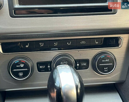 Чорний Фольксваген Пассат, об'ємом двигуна 2 л та пробігом 267 тис. км за 14390 $, фото 18 на Automoto.ua