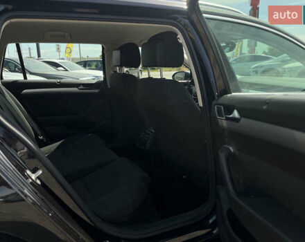 Черный Фольксваген Пассат, объемом двигателя 1.6 л и пробегом 234 тыс. км за 13600 $, фото 11 на Automoto.ua