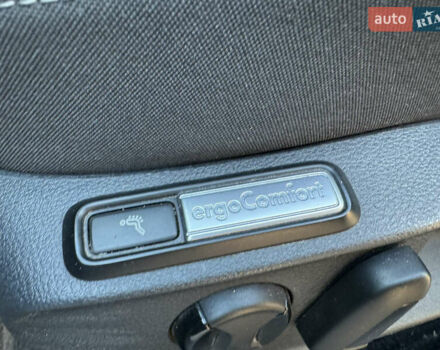 Фольксваген Пассат 2015 в Луцке на Automoto.ua Черный Фольксваген Пассат, объемом двигателя 1.97 л и пробегом 258 тыс. км за 12400 $, фото 15 на Automoto.ua