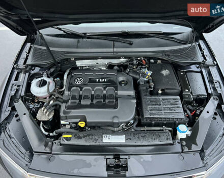 Черный Фольксваген Пассат, объемом двигателя 1.6 л и пробегом 325 тыс. км за 12600 $, фото 63 на Automoto.ua