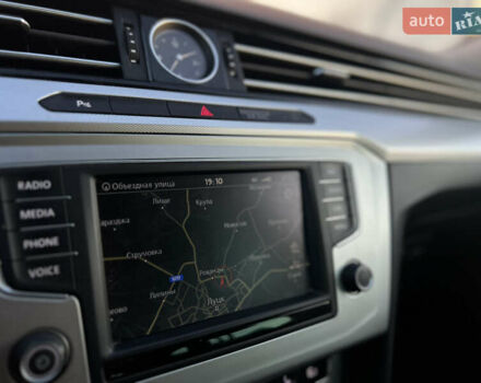 Черный Фольксваген Пассат, объемом двигателя 2 л и пробегом 252 тыс. км за 13999 $, фото 21 на Automoto.ua