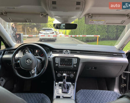 Чорний Фольксваген Пассат, об'ємом двигуна 2 л та пробігом 313 тис. км за 14600 $, фото 13 на Automoto.ua