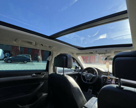 Чорний Фольксваген Пассат, об'ємом двигуна 2 л та пробігом 218 тис. км за 19500 $, фото 14 на Automoto.ua